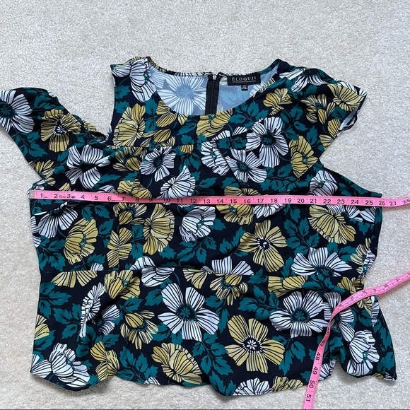 Eloquii Asymmetrical Floral Blouse Womens 24P Ruffle Peplum Pullover Partial Zip - Picture 7 of 8